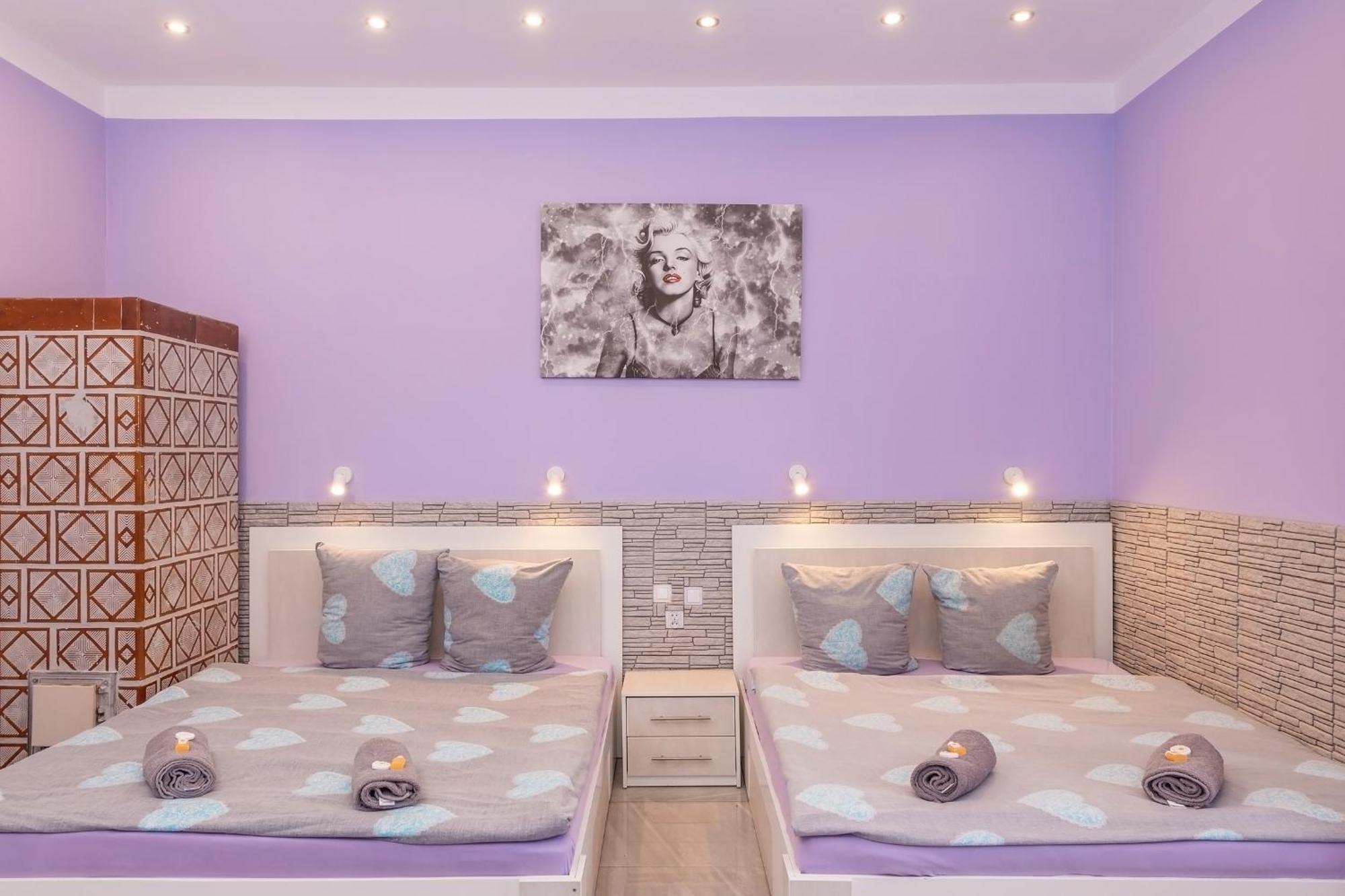 70S Guest Room Краков Экстерьер фото